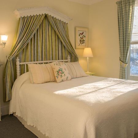 Dunlop Inn Baddeck Inlet Extérieur photo