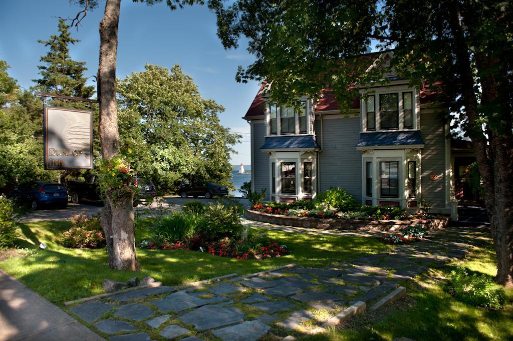 Dunlop Inn Baddeck Inlet Extérieur photo